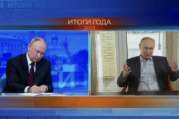 Thế giới - Khoảnh khắc lạ trong cuộc họp báo của Tổng thống Putin