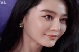 Làm đẹp - Cách tập và mát xa mặt để có khuôn mặt trái xoan