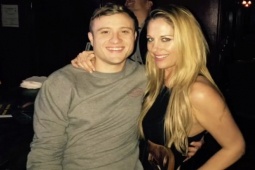 Bạn trẻ - Cuộc sống - Nàng 47 tuổi và chàng 32 tuổi đắm tìm trong tình yêu suốt 6 năm