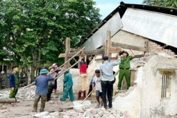 Tin tức trong ngày - Những người “thợ xây” mang quân hàm đỏ