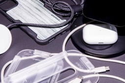 Thời trang Hi-tech - Apple lên tiếng về những bộ sạc không chính hãng