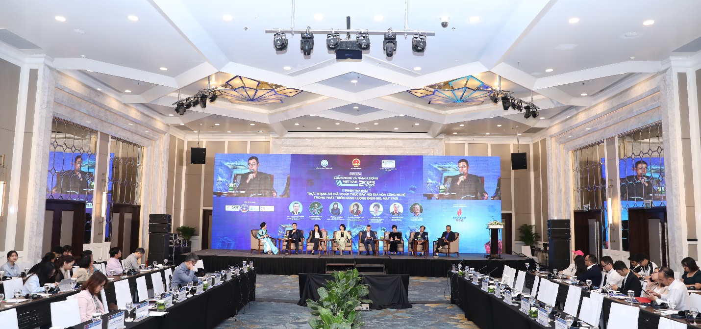 Các diễn giả chia sẻ tại diễn đàn.