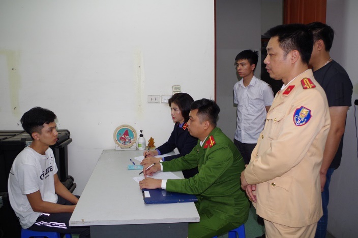 Huân tại cơ quan công an