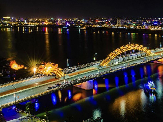 Du lịch Đà Nẵng qua những cây cầu độc đáo