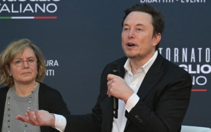 Tỷ phú Elon Musk nêu quan điểm về người ngoài hành tinh