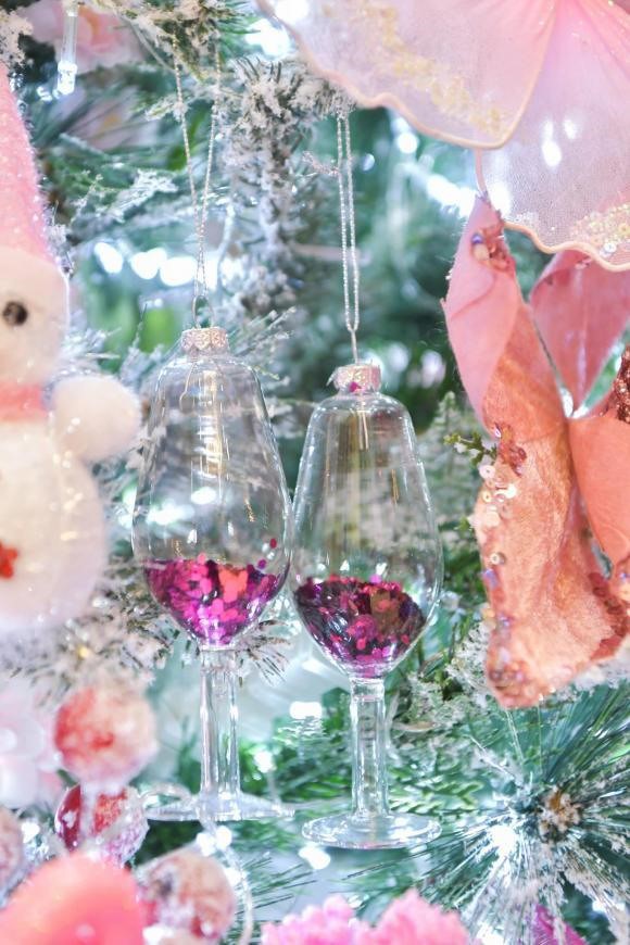 Biệt thự 60 tỷ của Đàm Vĩnh Hưng có gì mà khiến dân tình đổ xô check-in? - 12