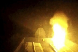 Thế giới - Chiến hạm Anh - Mỹ bắn hạ hàng loạt máy bay không người lái trên biển Đỏ