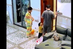 Clip hài hước - Loạt clip "khó đỡ" được camera vô tình ghi lại