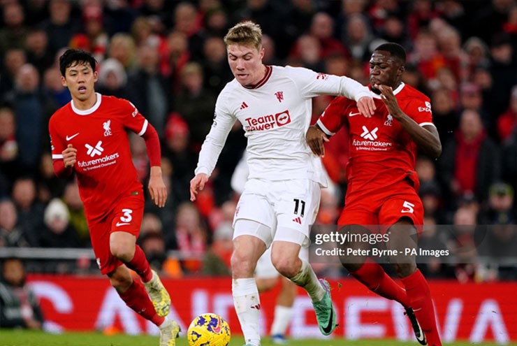 Hojlund vẫn chưa thể ghi bàn ở Ngoại hạng Anh