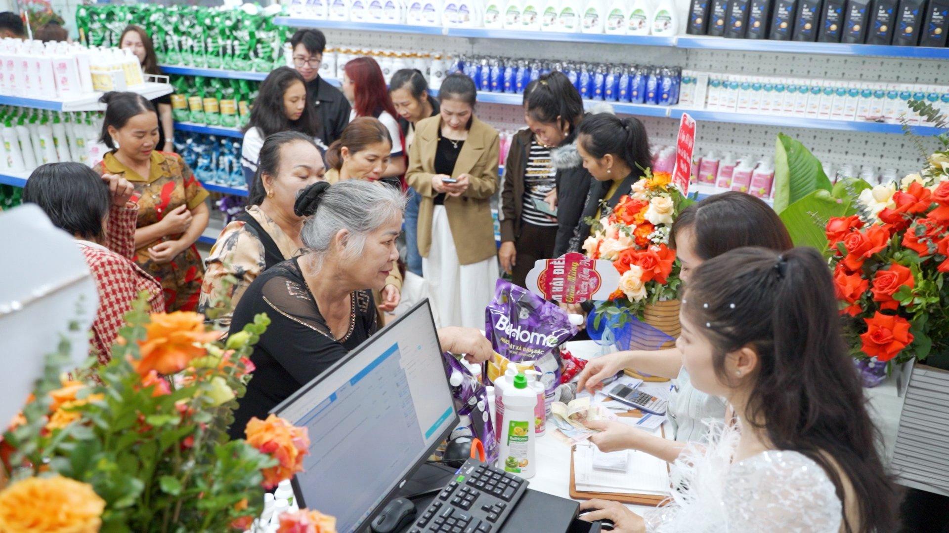 Tổng kho Bell Home Diễn Châu, Nghệ An với chương trình mua sắm sôi động dịp cuối năm - 1