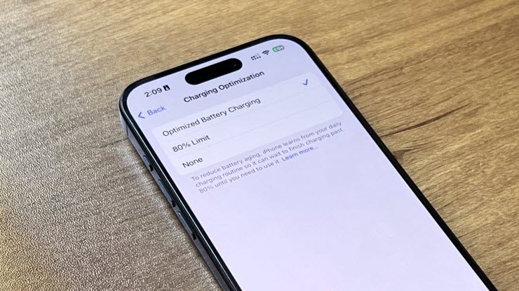 Có nên sử dụng tính năng tối ưu sạc pin trên iPhone 15? - 2