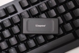 Kingston XS1000: Ổ cứng gắn ngoài nhỏ gọn, tốc độ tới 1.050Mbps