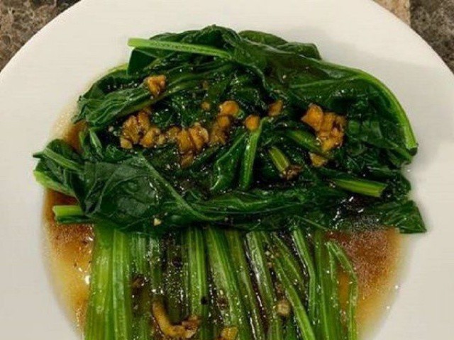 5 không khi ăn loại rau “giàu dinh dưỡng nhất hành tinh“, Việt Nam bán rẻ như cho