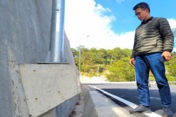 Tin tức trong ngày - Trụ đèn đèo Prenn thiết kế "lạ", gây tranh cãi