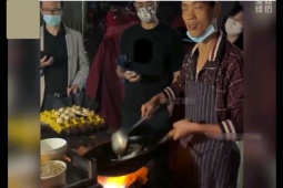 Clip hài hước - Bi hài ăn đêm gặp ngay chủ quán kỳ quái