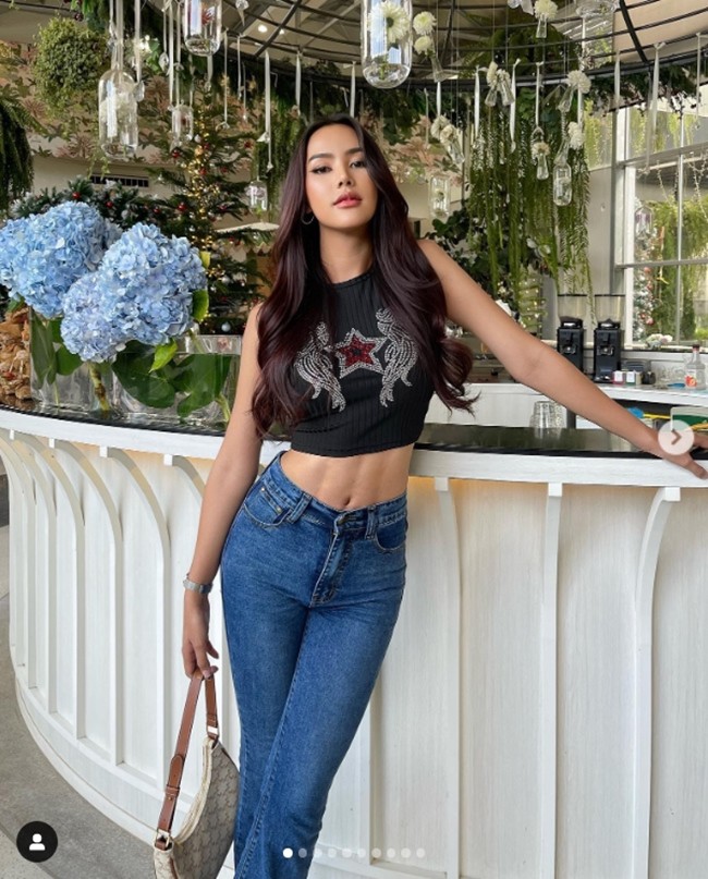 Mẫu chuyển giới Thái Lan ăn uống "thả ga" vẫn có rãnh bụng đẹp mê mải - 6