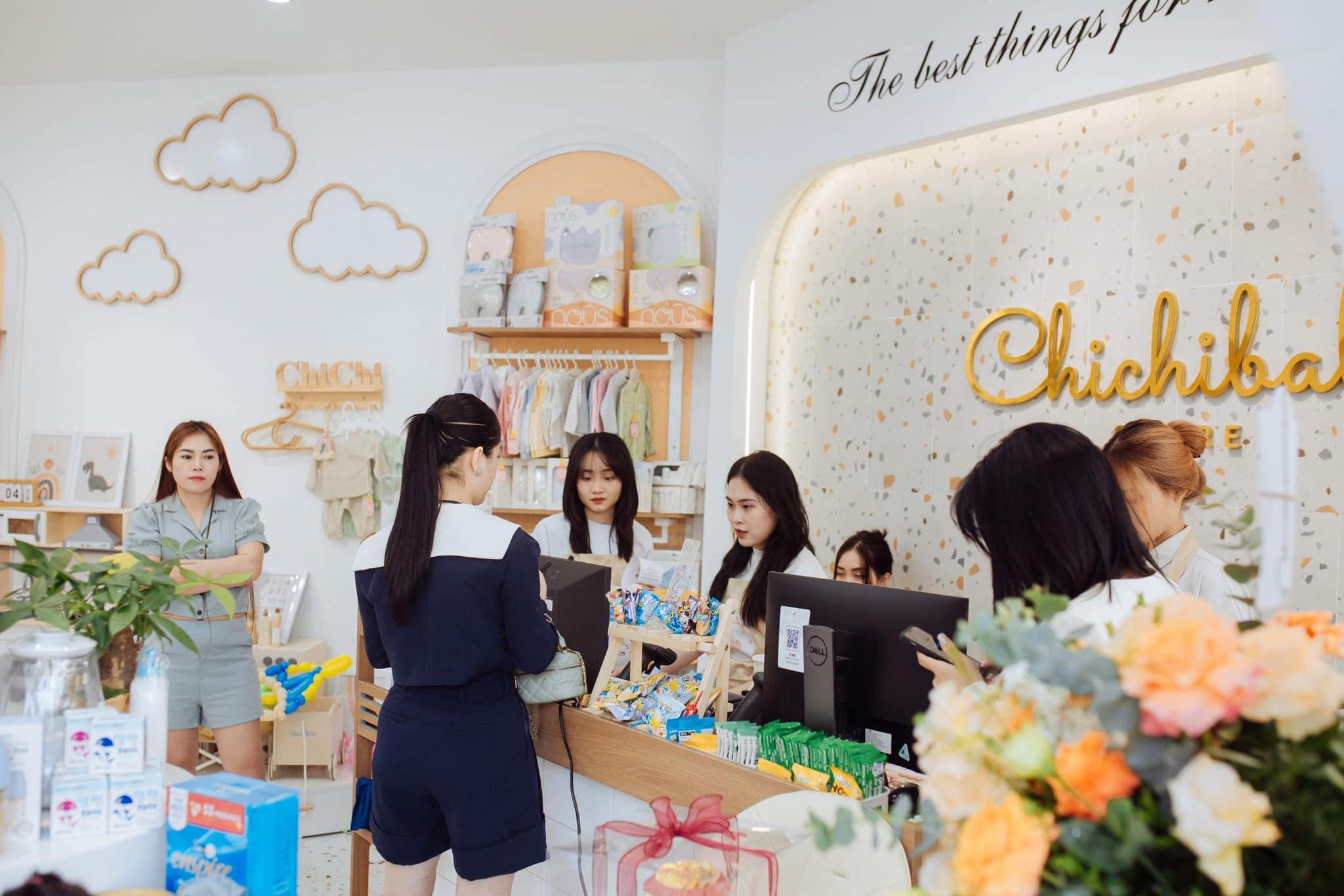 Từ nỗi lòng của người mẹ bỉm sữa, Hotmom Nguyễn Thị Thủy Tiên đã cho ra mắt Chichi Baby