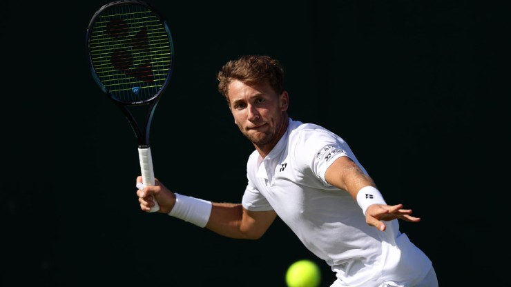 Casper Ruud (Na Uy). Nằm trong top 3 ATP khi bắt đầu mùa giải, nhưng Ruud giờ tụt xuống vị trí 11. Anh trải qua 37 thắng, 23 thua, chỉ có 1 danh hiệu trong năm 2023 (ATP 250).