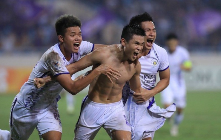 Phạm Tuấn Hải tỏa sáng tại AFC Champions League với những bàn thắng xuất thần và ghi điểm rất nhiều. Ảnh: HẢI THỊNH