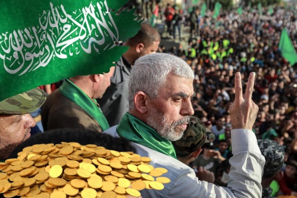Ahya Sinwar - người đứng đầu Hamas ở dải Gaza, lực lượng được cho rằng đang thu hàng chục triệu USD mỗi năm từ các công ty hoạt động ở nhiều nơi trên thế giới. Ảnh: Jp
