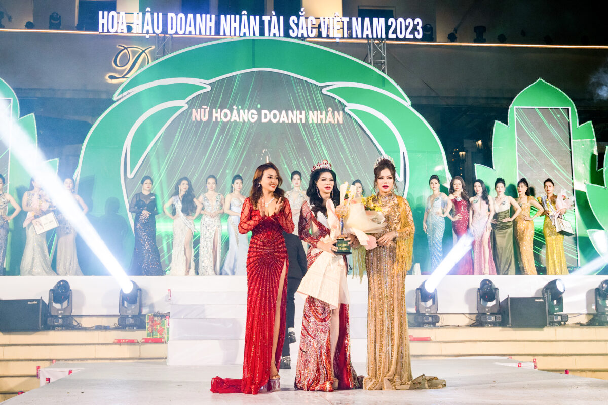 Nhan sắc đằm thắm của Nữ hoàng Doanh nhân Tài sắc Việt Nam 2023 – Huỳnh Thị Ngọc Tú - 5