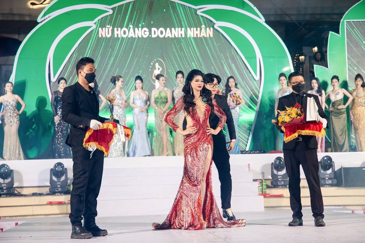 Nhan sắc đằm thắm của Nữ hoàng Doanh nhân Tài sắc Việt Nam 2023 – Huỳnh Thị Ngọc Tú - 4