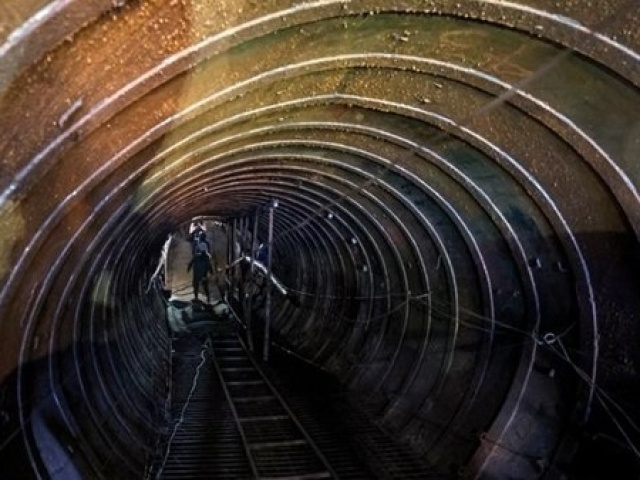 Thế giới - Israel đột kích "trung tâm quyền lực" dưới lòng đất của Hamas