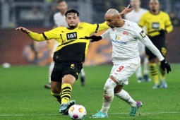 Video bóng đá Dortmund - Mainz: Siêu phẩm đá phạt, tiếc nuối xà ngang (Bundesliga)