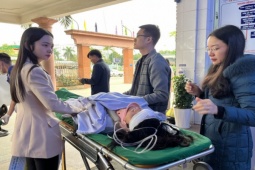 Tin tức trong ngày - Thông tin mới vụ nhiều học sinh bị thương do trần lớp học sập