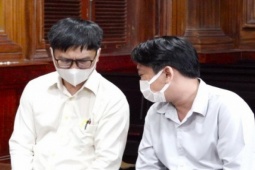 Tin tức trong ngày - Vụ cháy chung cư Carina: Trưởng ban quản lý chung cư cúi đầu xin lỗi bị hại