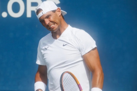 Nadal thua đối thủ anh từng thắng 18 trận: Dấu hỏi trước Australian Open 2024