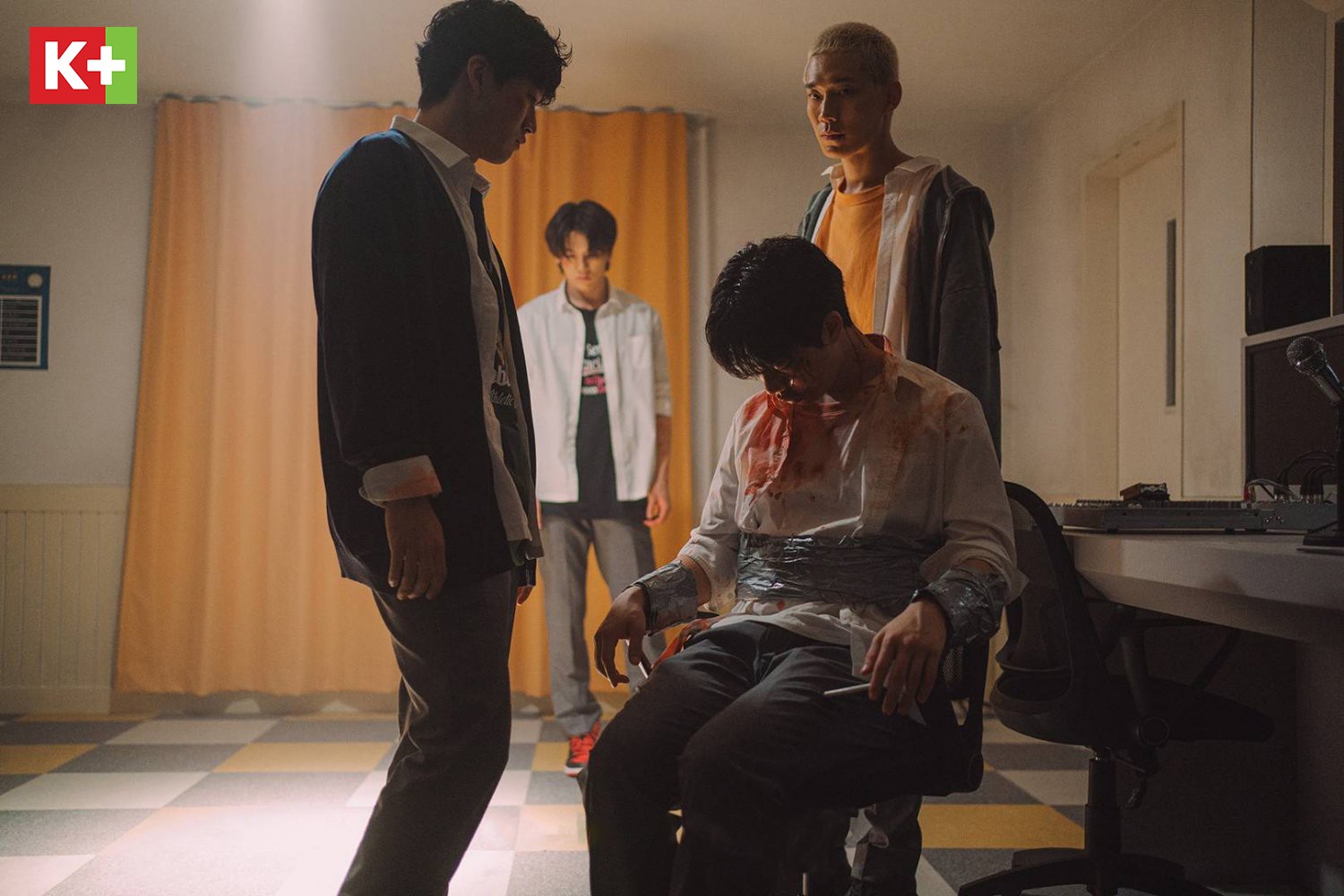 Phim có nhiều phân đoạn gây rùng mình về độ đen tối của trò chơi sinh tồn