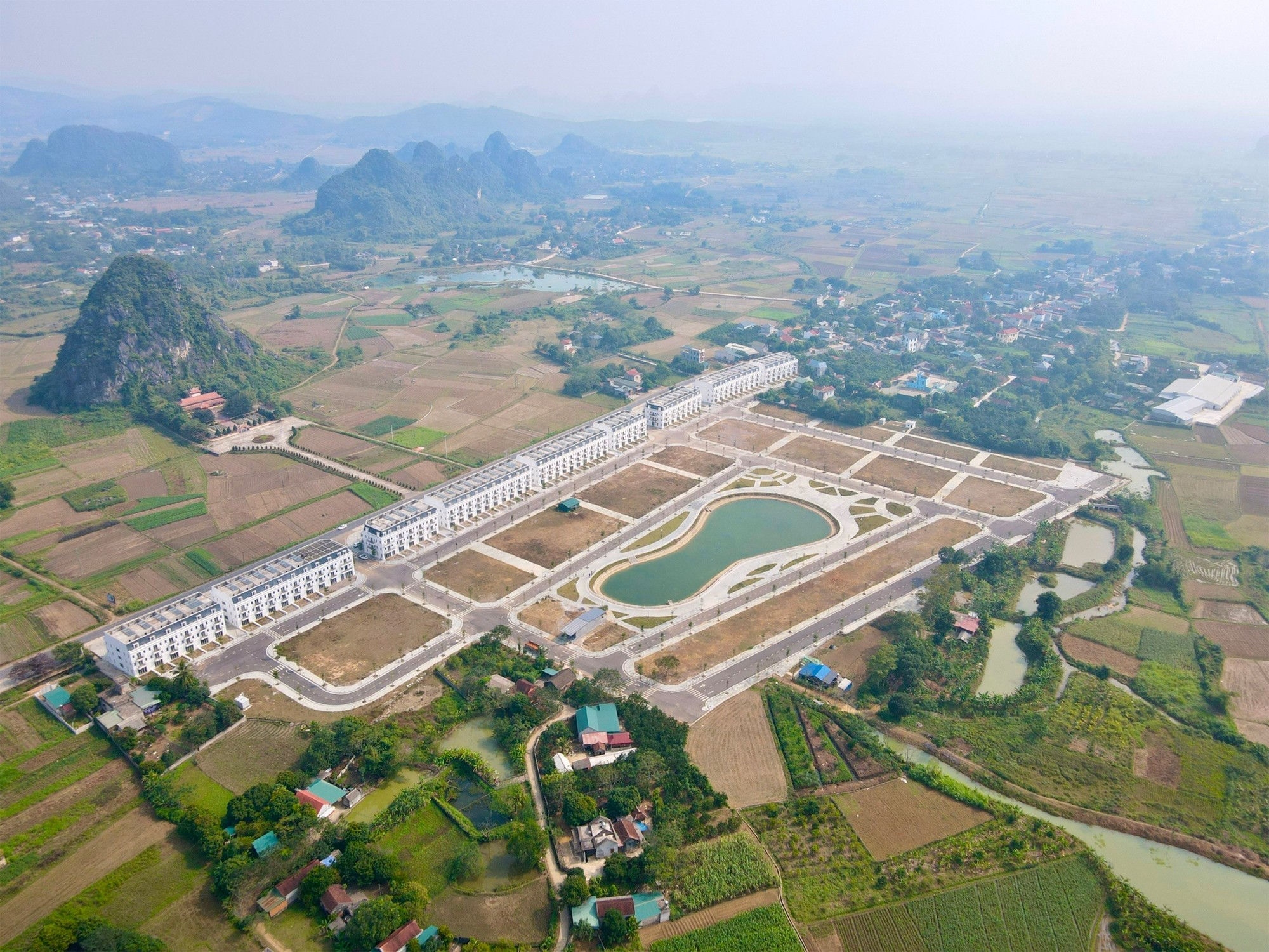 Mở bán khu đô thị "vàng" tại Yên Thủy Hòa Bình - 2