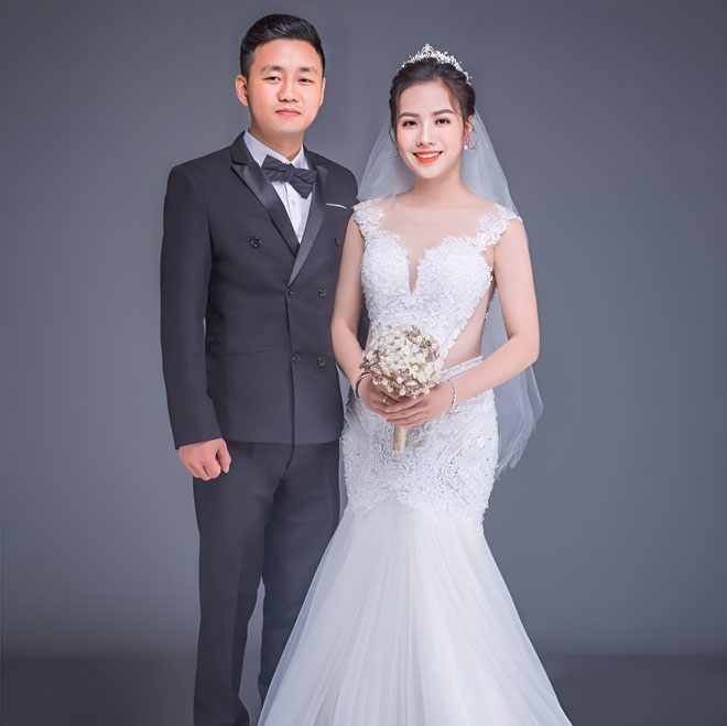 Cô nàng kết hôn vào năm 2020, cùng chồng buôn bán hoa quả