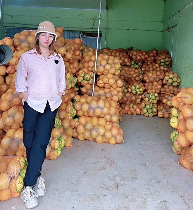 Công việc buôn bán của Bảo Thi rất thuận lợi nhưng cô vẫn mơ ước được đi dạy