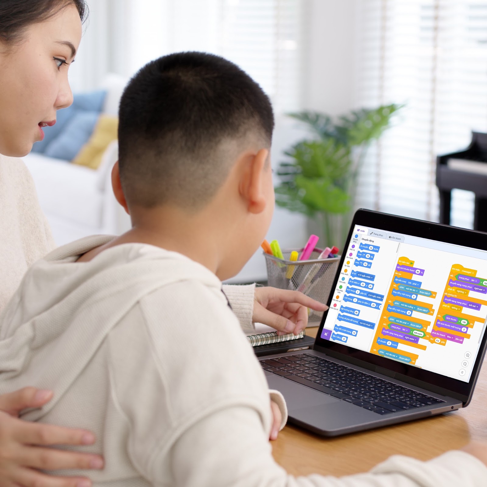  Trẻ làm quen với lập trình kéo thả Scratch trên nền tảng scratch.mit.edu