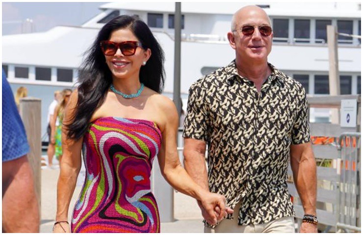 Tỷ phú Jeff Bezos và vị hôn thê Lauren Sanchez hiện là cặp đôi quyền lực trong giới thượng lưu.
