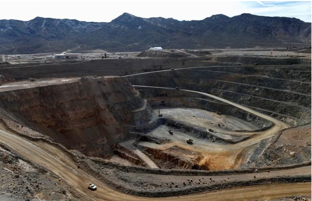 Mỏ lộ thiên đất hiếm MP Materials ở Mountain Pass, California - Mỹ. Ảnh: Reuters