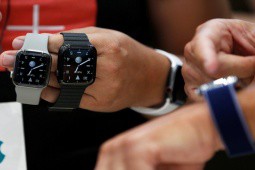 Chính quyền ông Joe Biden “ngó lơ” khi Apple Watch sắp bị cấm bán?