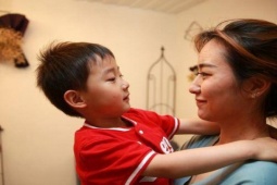 Giáo dục - du học - "Sao bụng mẹ to thế?", câu trả lời của người mẹ khiến ai cũng tấm tắc khen: Vừa hay vừa chuẩn!