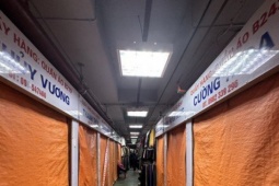 Thị trường - Tiêu dùng - Cảnh khác lạ ở những khu chợ nổi tiếng nhất Hà Nội