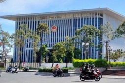 Tin tức trong ngày - Cà Mau: Phó phòng Nội chính tử vong tại nơi làm việc