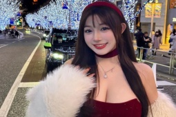 Thời trang - Dàn tú nữ diện trang phục táo bạo, đỏ rực nổi bật nhất mùa Noel "đến hẹn lại lên"