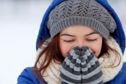 Sức khỏe đời sống - Ai có nguy cơ liệt dây thần kinh số 7 khi trời lạnh?