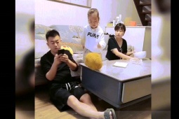 Clip hài hước - Khi "bình rượu mơ" của các ông bố chua loét