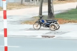 Thế giới xe - Clip: Sửng sốt cảnh ‘xe máy ma’ không người lái vẫn chạy vun vút
