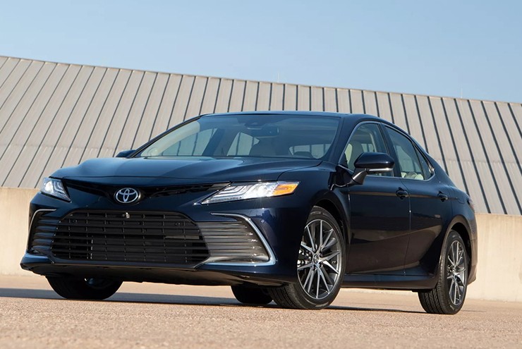 Toyota Camry bị triệu hồi hơn 1 triệu xe vì lỗi túi khí - 1
