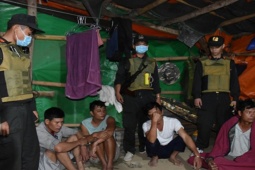 Pháp luật - Hơn 100 cảnh sát khám xét 6 điểm liên quan đường dây khai thác vàng qui mô lớn