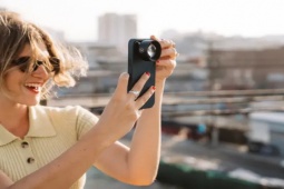 Thời trang Hi-tech - Cách quay video không gian 3D cực "chất" trên iPhone 15 Pro