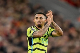 Bóng đá - Tin mới nhất bóng đá tối 26/12: Neville so sánh Jesus với Rooney và Tevez